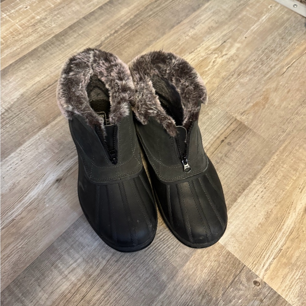 Snow Boots